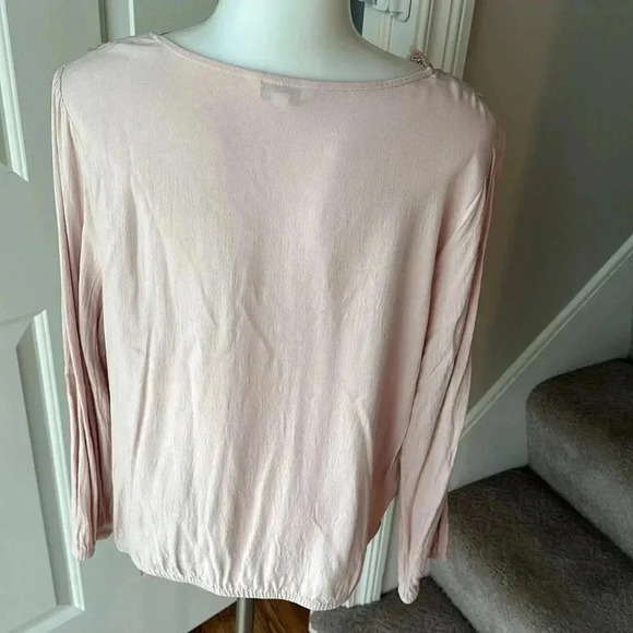 NWOT Size L Blush top with Lace chest accent from Express - Picture 5 of 7